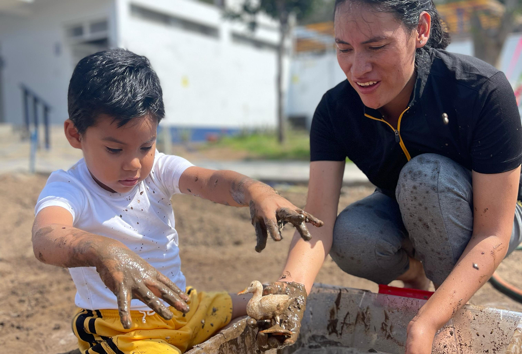 Comunidad Mannucci en una actividad escolar